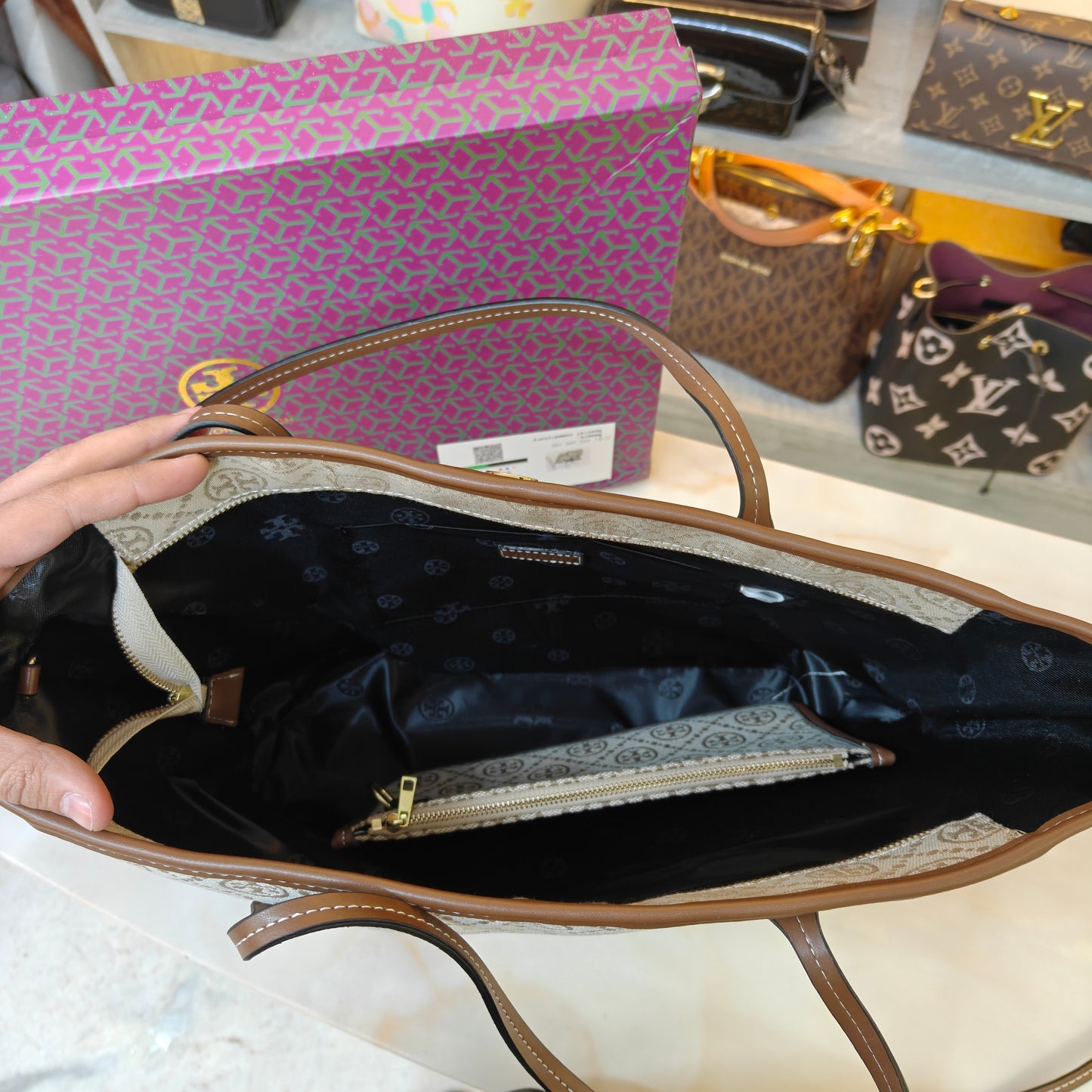 TB88 Tote Bag Ultra Premium with Box - Biege