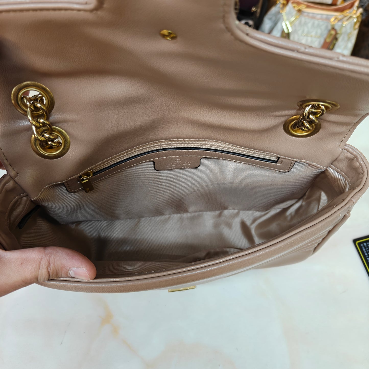 GG Marmont Medium Size (Beige)