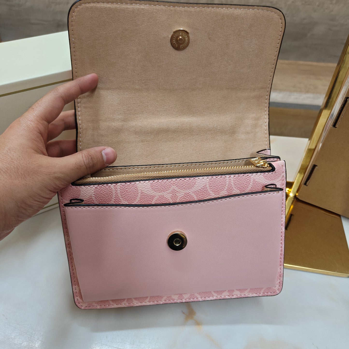 CH Klare - Pink (Double Box) (Ultra Premium)