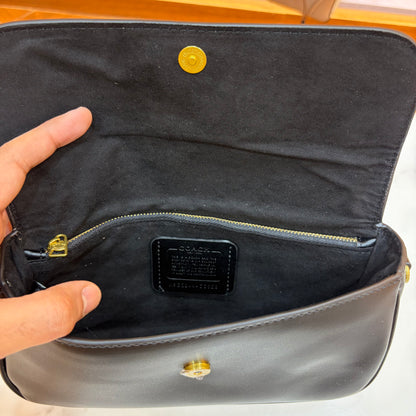 COCH Signature Canvas Brook Flap Chain Bag - Black