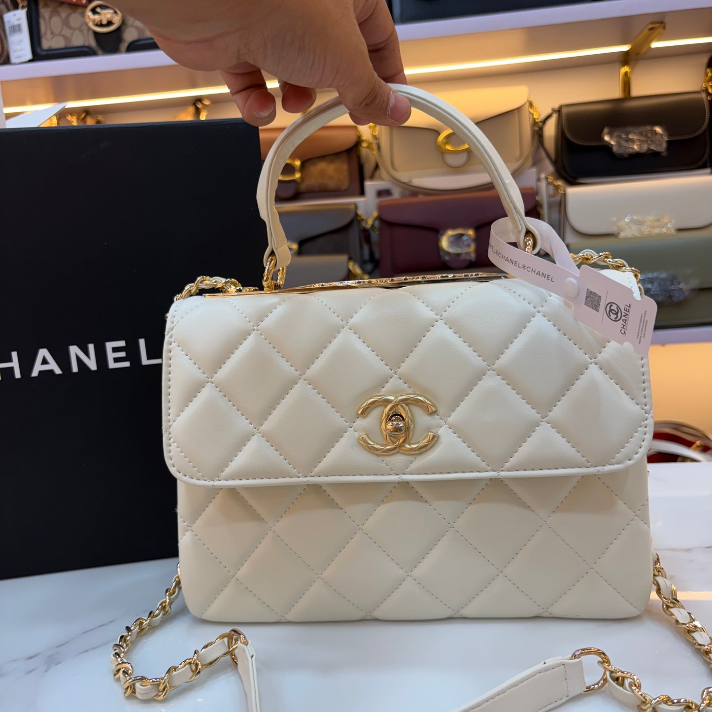 CHNL Flap Top Handle - White