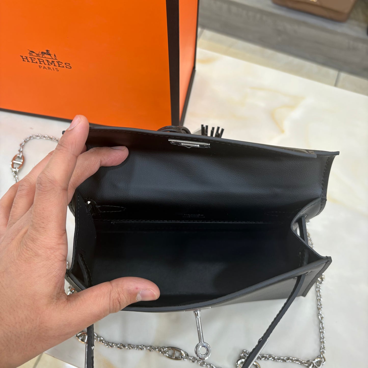 HRMS Kelly - Midnight Black (Ultra Premium)
