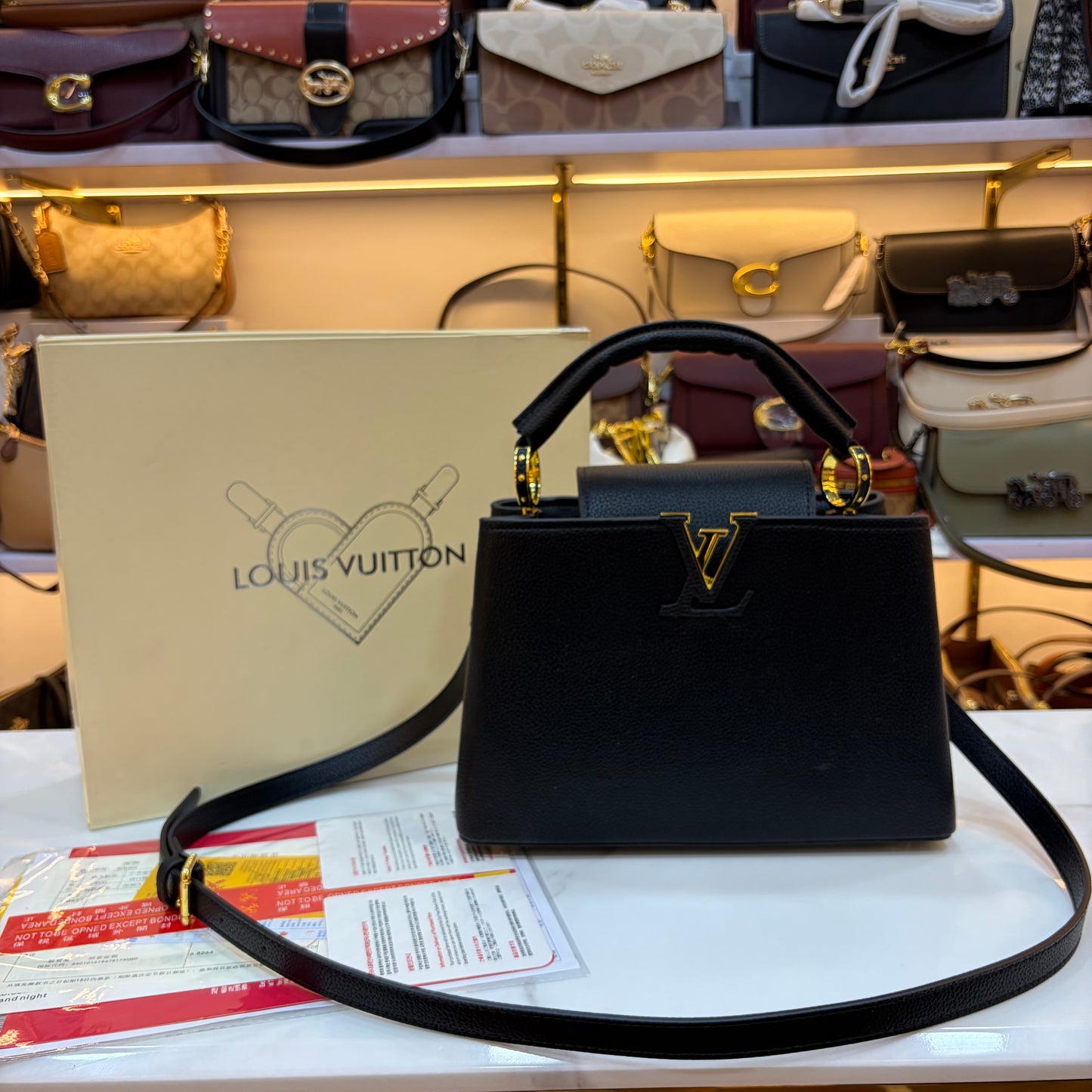 LV Capucines - Black