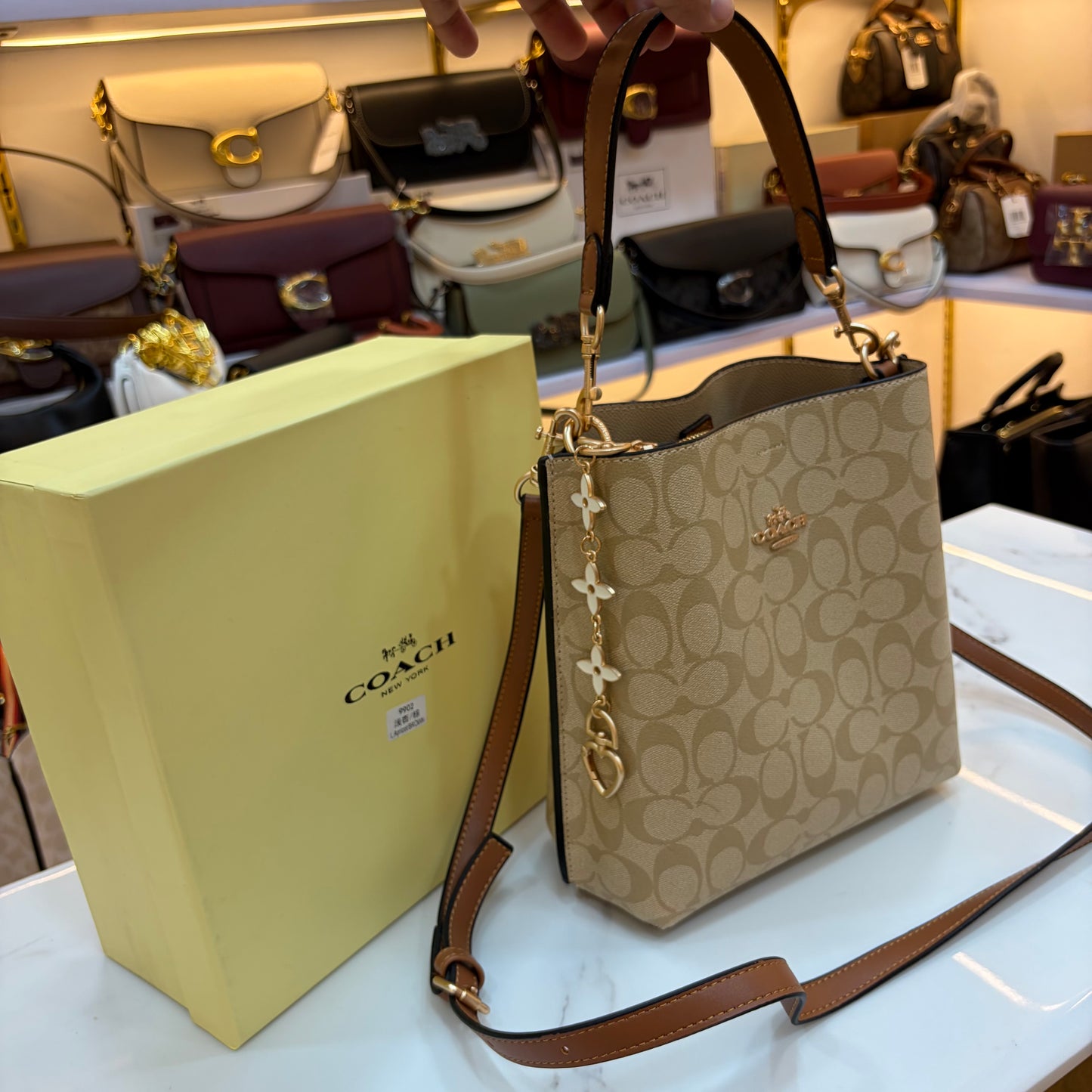 COCH Mollie Bucket Bag 22 - Light Apricot