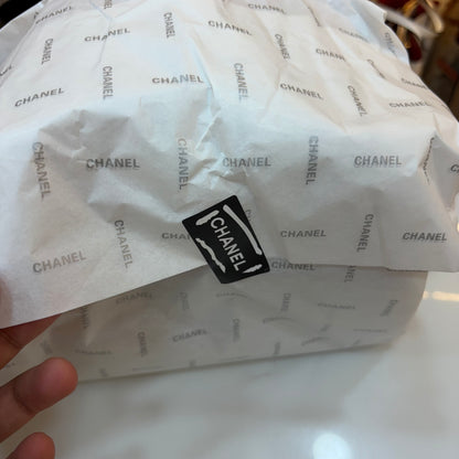 Chanel 25 Small Handbag - Wine