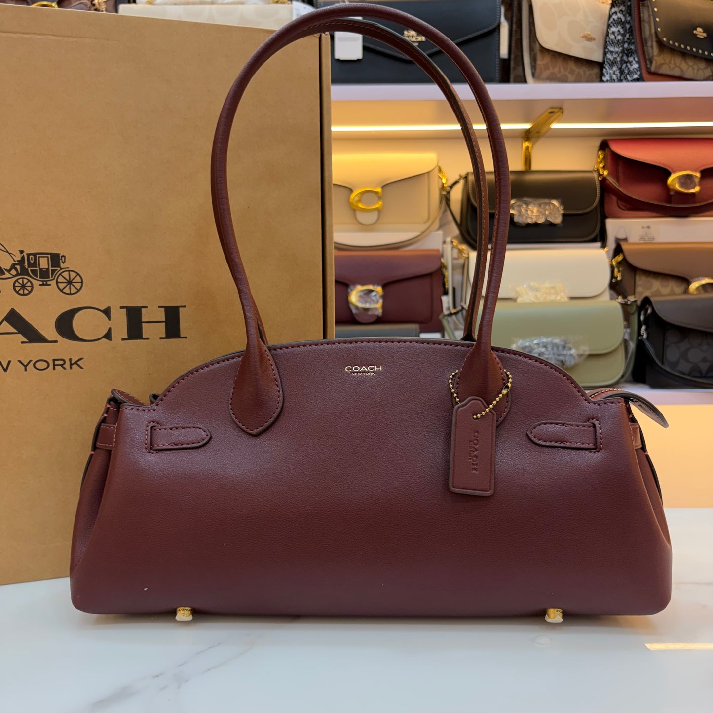 COCH Empire Carryall 34 Shoulder Bag - Wine