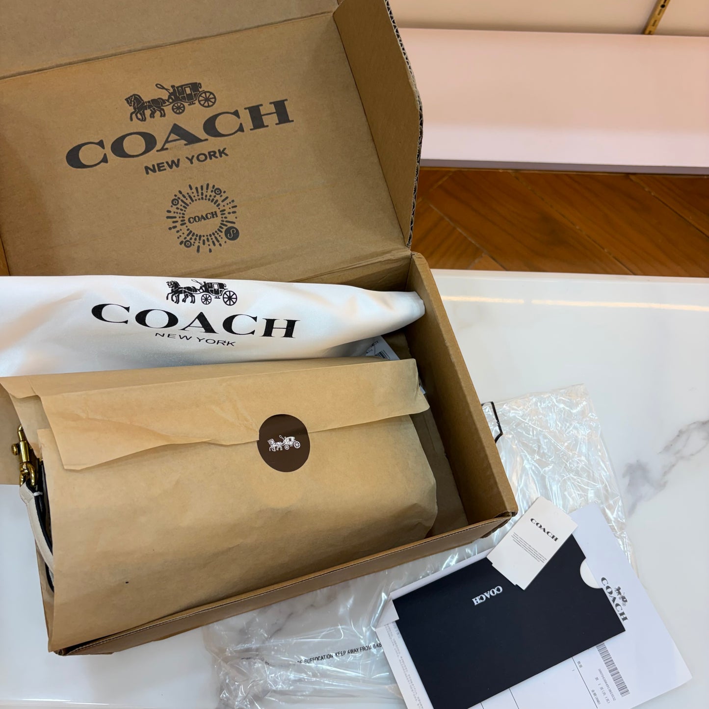 COCH TABBY 26 - Ultra Premium - White