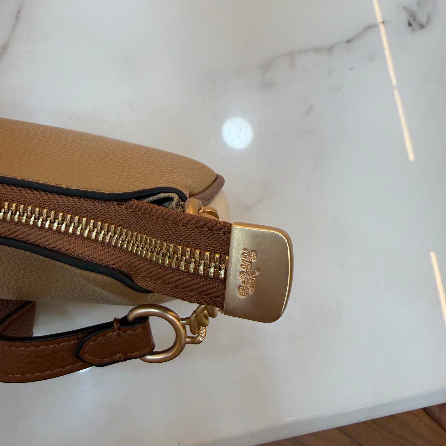 COCH TERI Sling/Shoulder Bag - Milk Tea