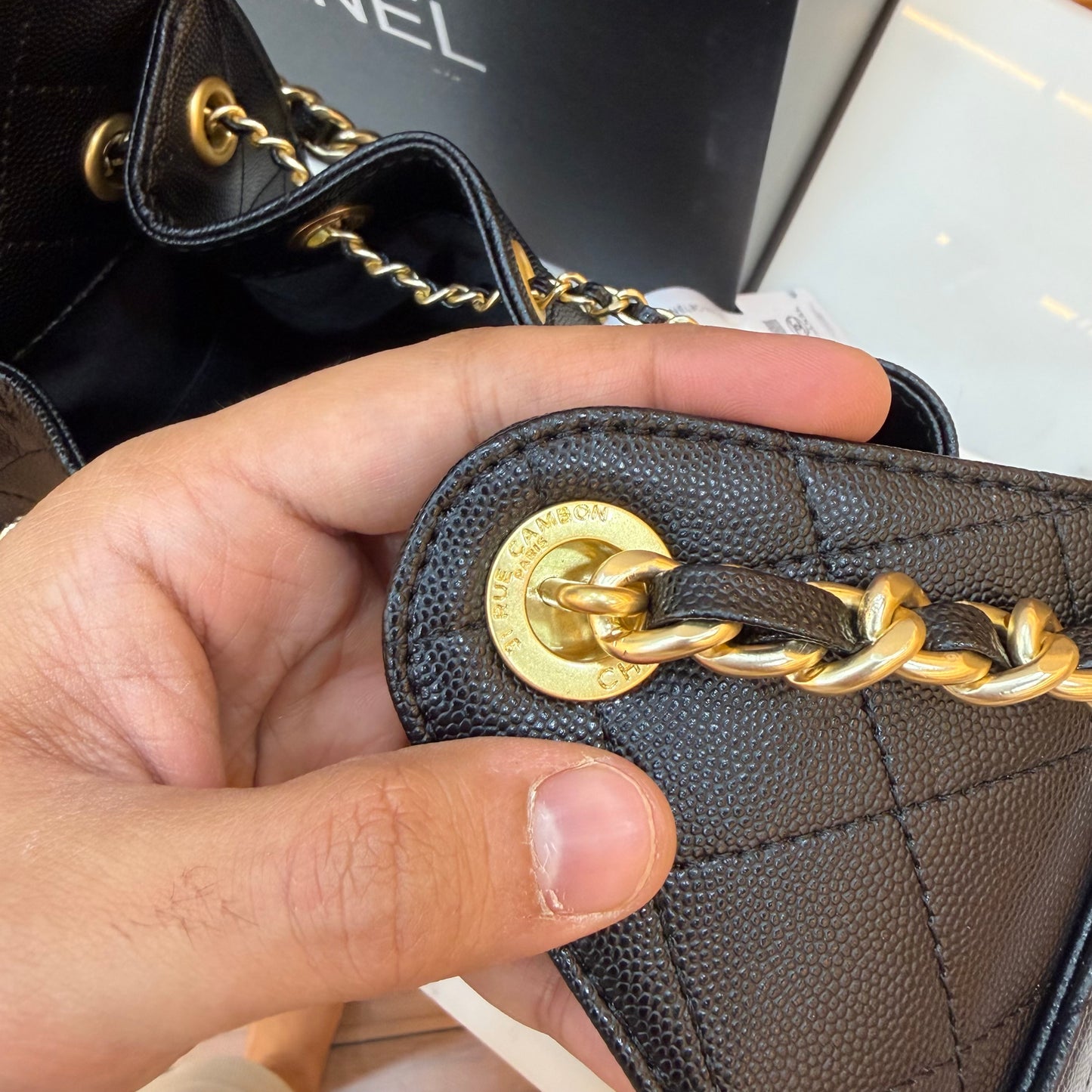 Chanel 25 Medium Handbag - Black