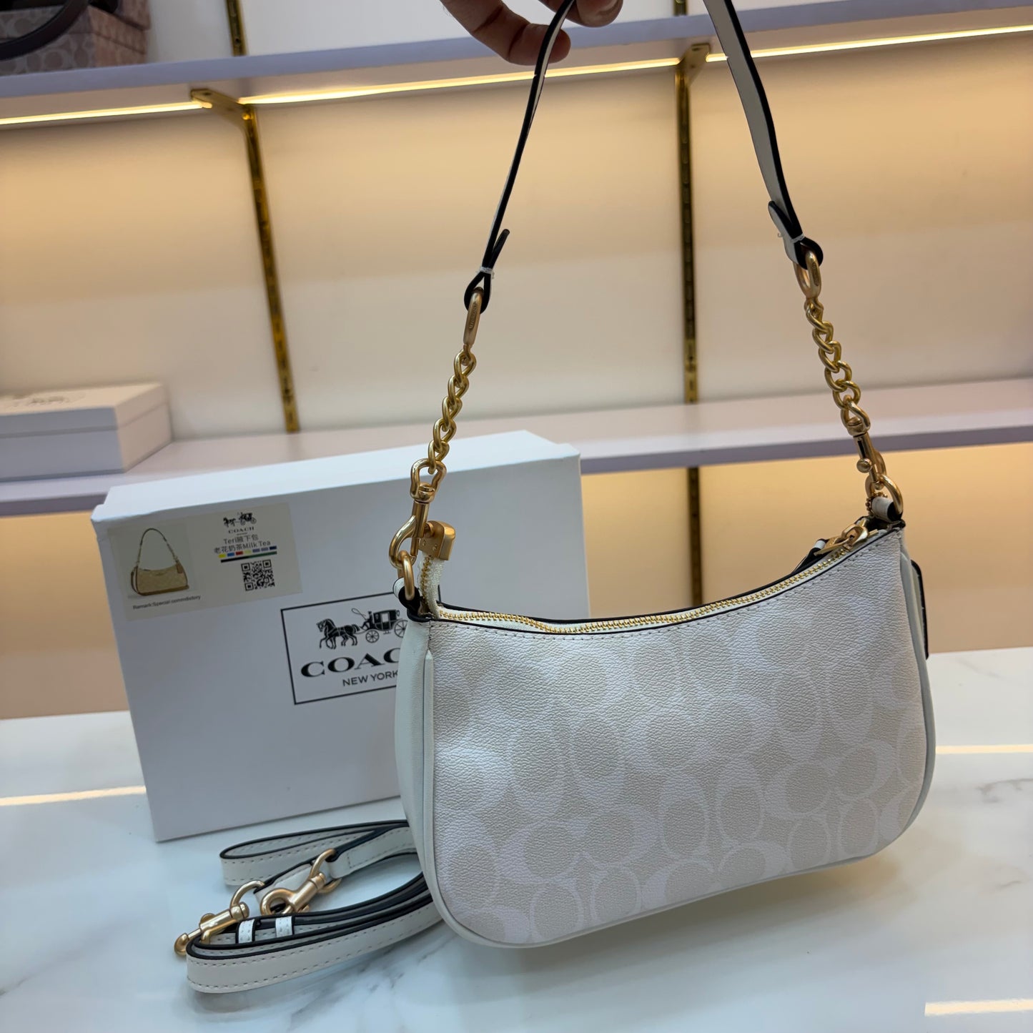 COCH TERI Sling/Shoulder Bag - White