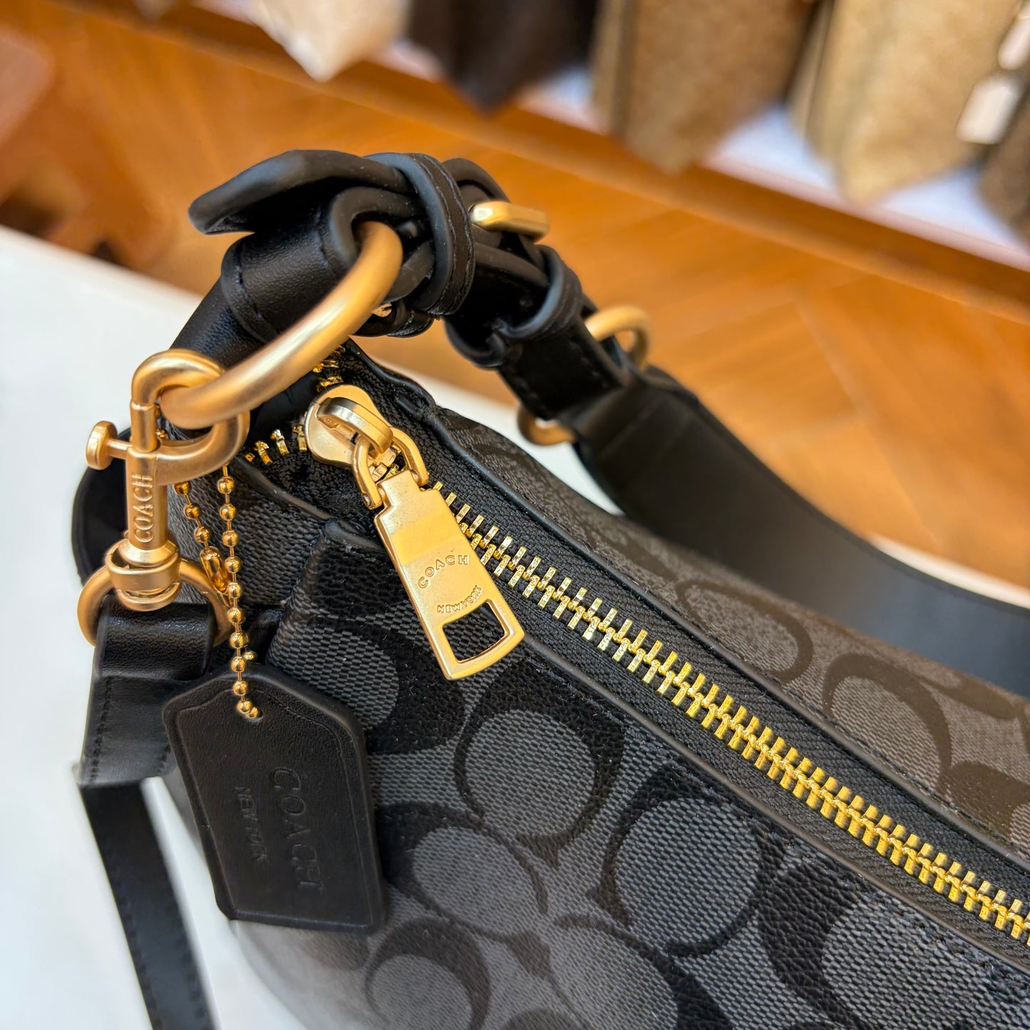 COCH LAUREL Shoulder Bag - Black