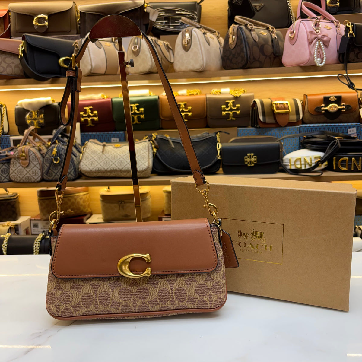 Coch Jet Shoulder/Crossbody Bag - Tan Apricot