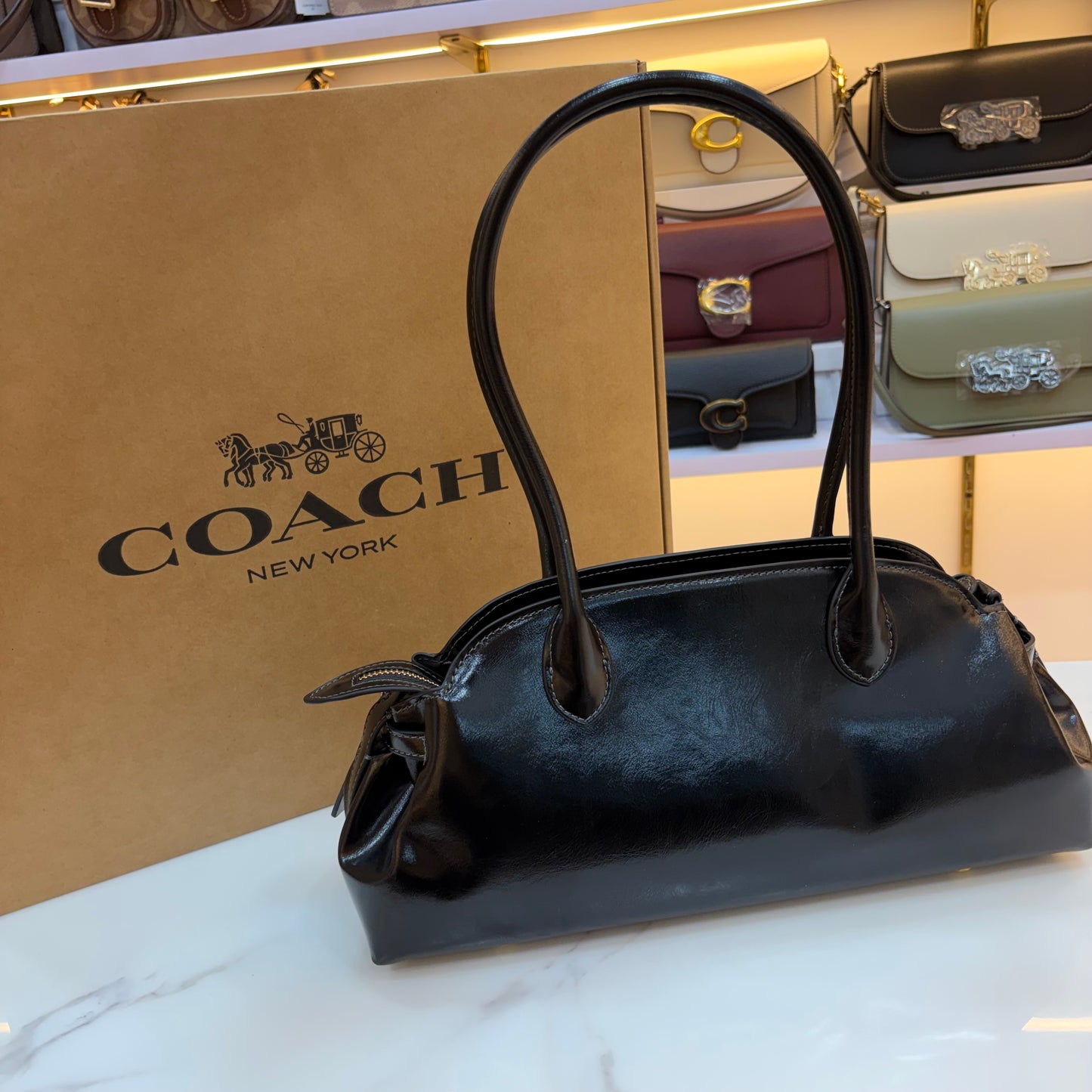 COCH Empire Carryall 34 Shoulder Bag - Black