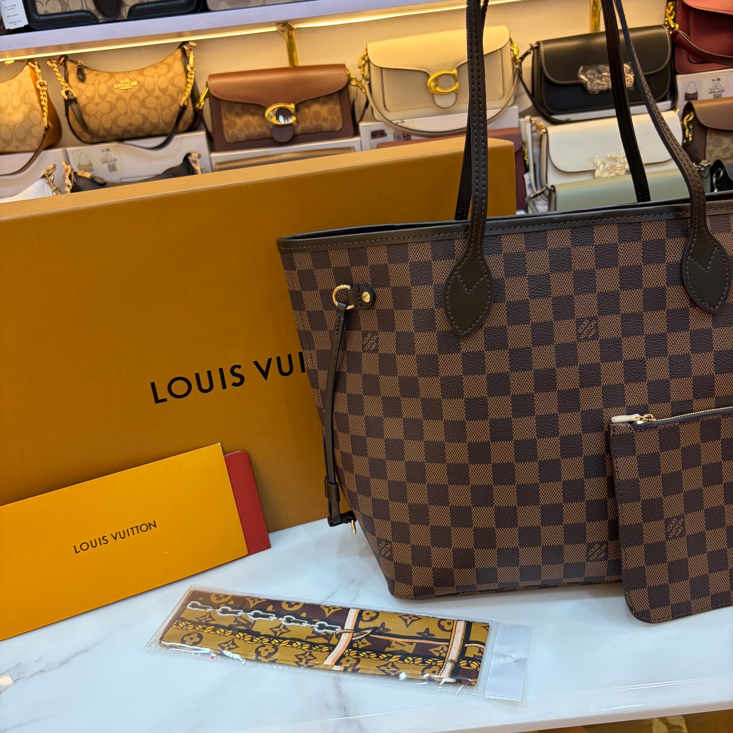 LV Neverfull MM Tote Bag - Double Box