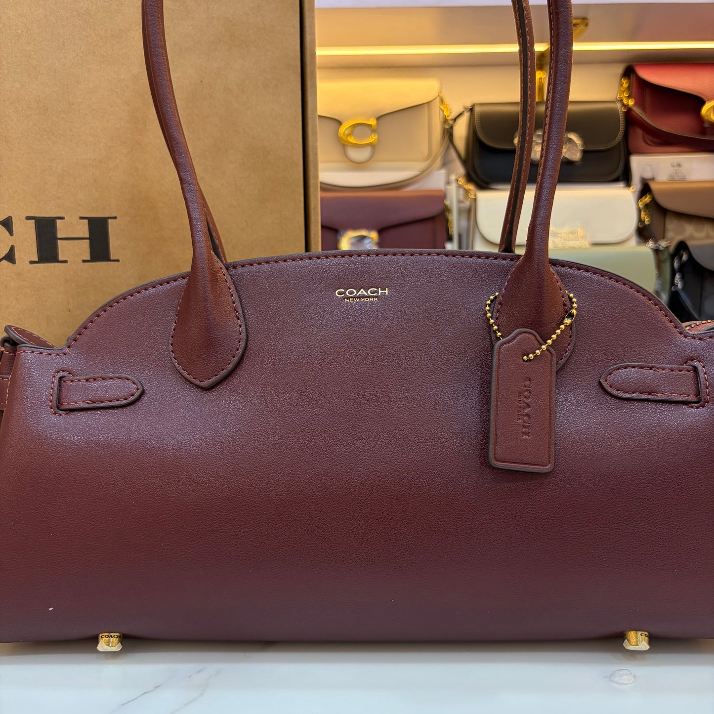 COCH Empire Carryall 34 Shoulder Bag - Wine