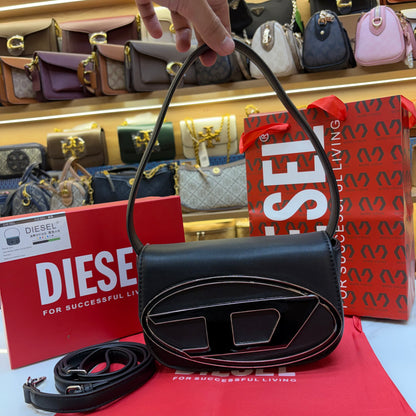 DSL 1DR Shoulder Bag - Black