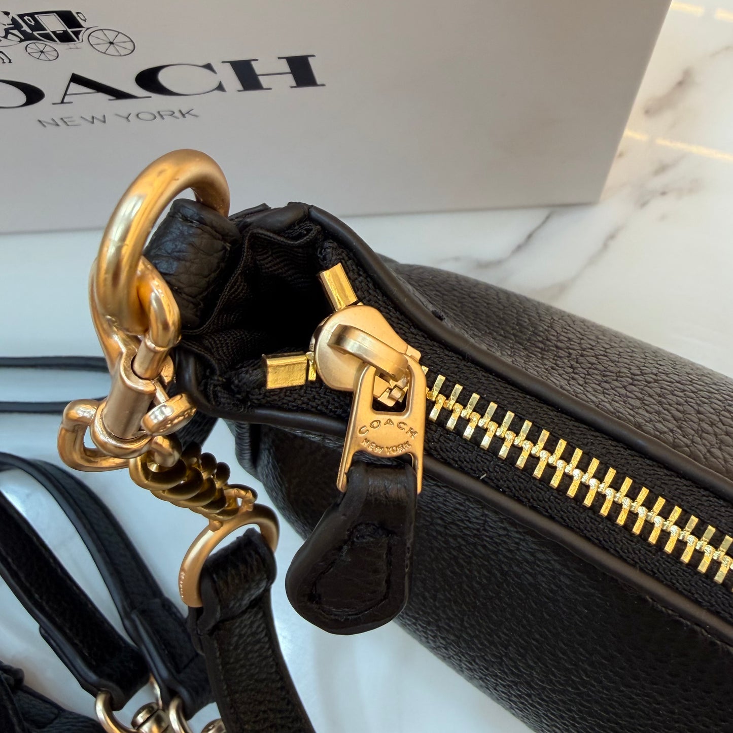 COCH TERI Sling/Shoulder Bag - Midnight Black