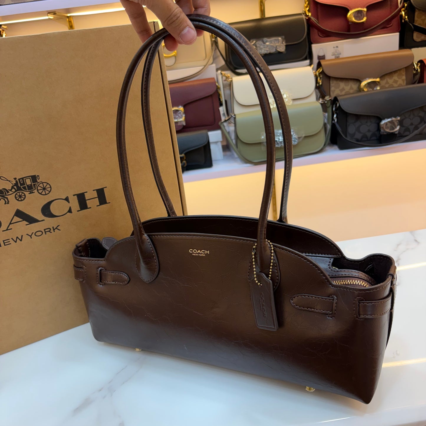 COCH Empire Carryall 34 Shoulder Bag - Brown
