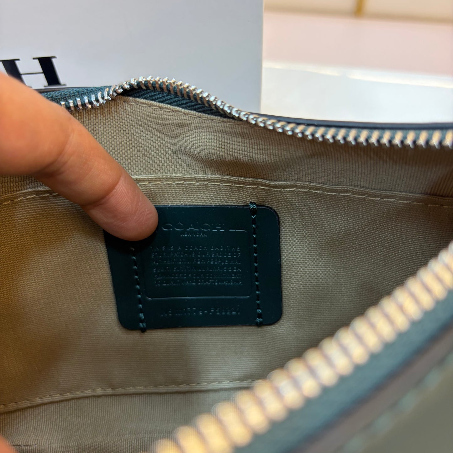COCH TERI Sling/Shoulder Bag - Olive Green