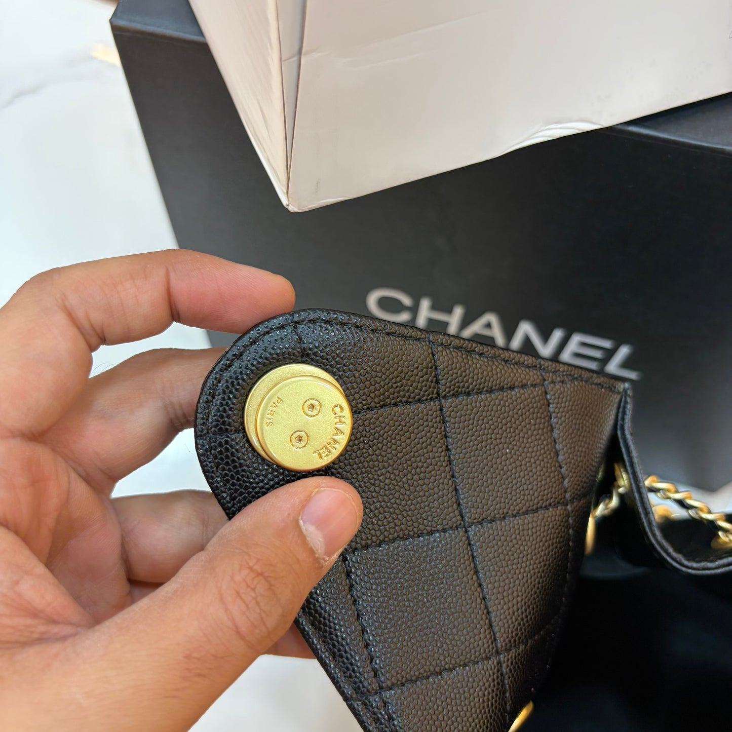 Chanel 25 Medium Handbag - Black