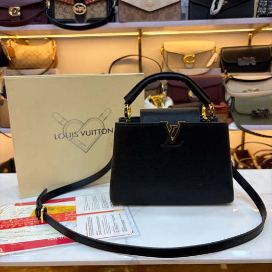 LV Capucines - Black