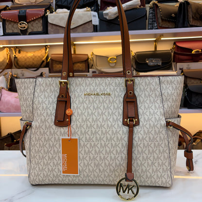MK Voyager Large Tote Bag - White & Tan