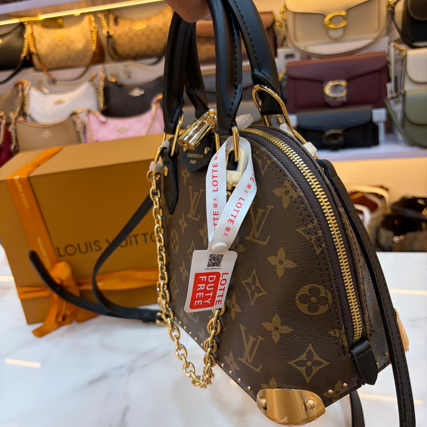 LV Alma Trunk BB
