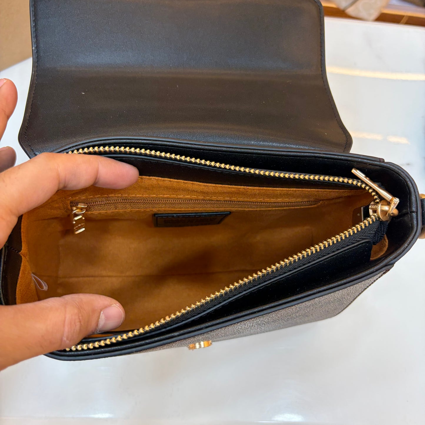 COCH MORGAN TOP HANDLE - Coffee Black