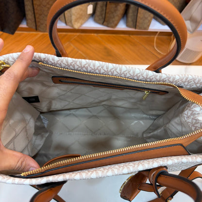 MK Mirella Tote - White