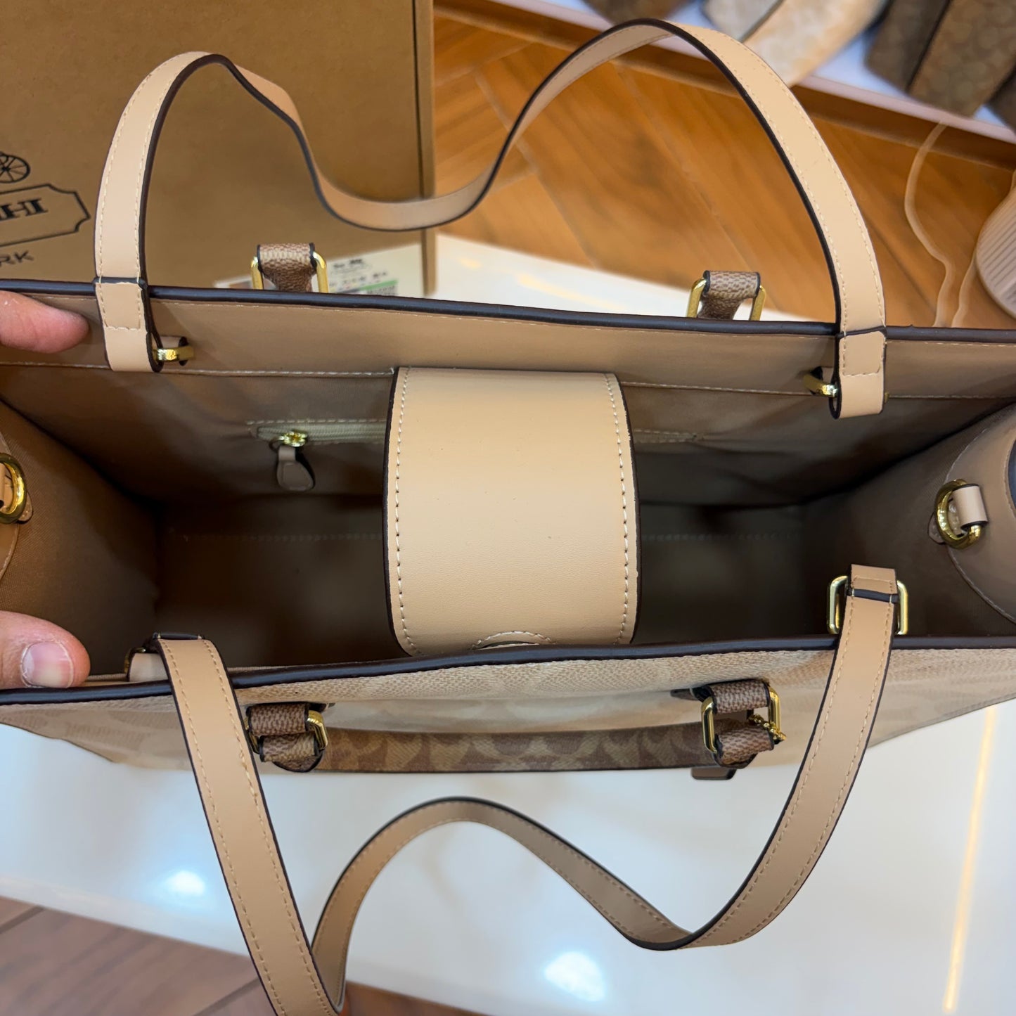 COCH MAGGIE LARGE TOTE - Light Apricot