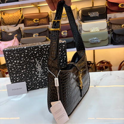 YSL LE 5 À 7 IN CROCODILE-EMBOSSED PATENT LEATHER Black