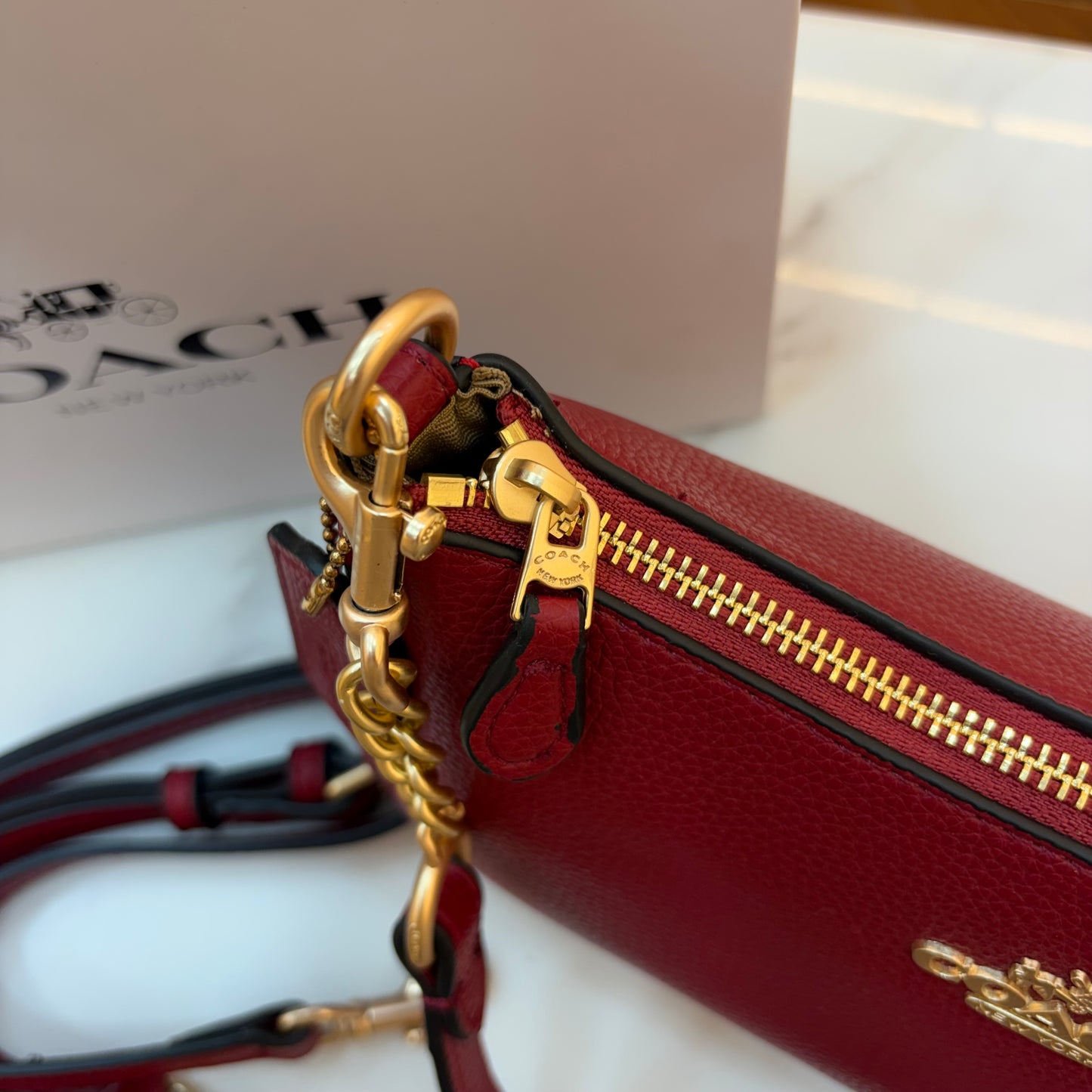 COCH TERI Sling/Shoulder Bag - Deep Red