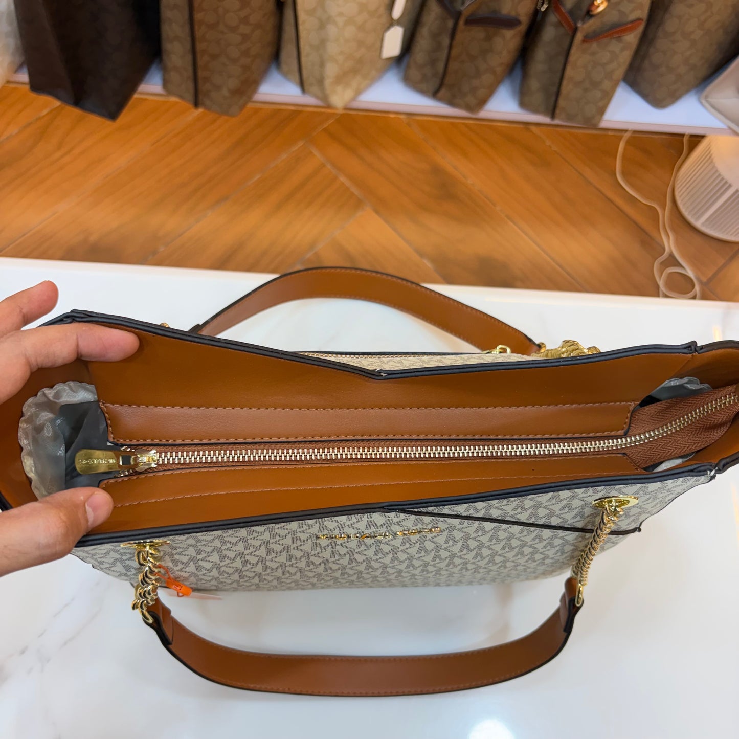 MK Jet Set Travel Tote Bag - Tan White