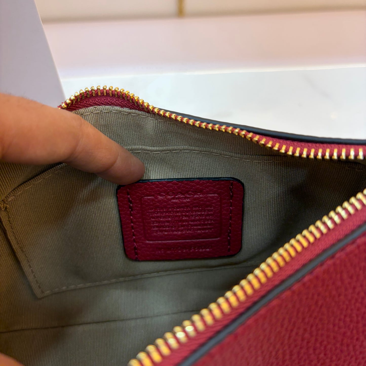 COCH TERI Sling/Shoulder Bag - Deep Red