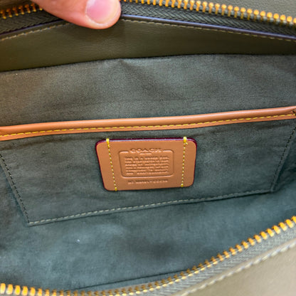 COCH Empire Carryall 34 Shoulder Bag - Olive