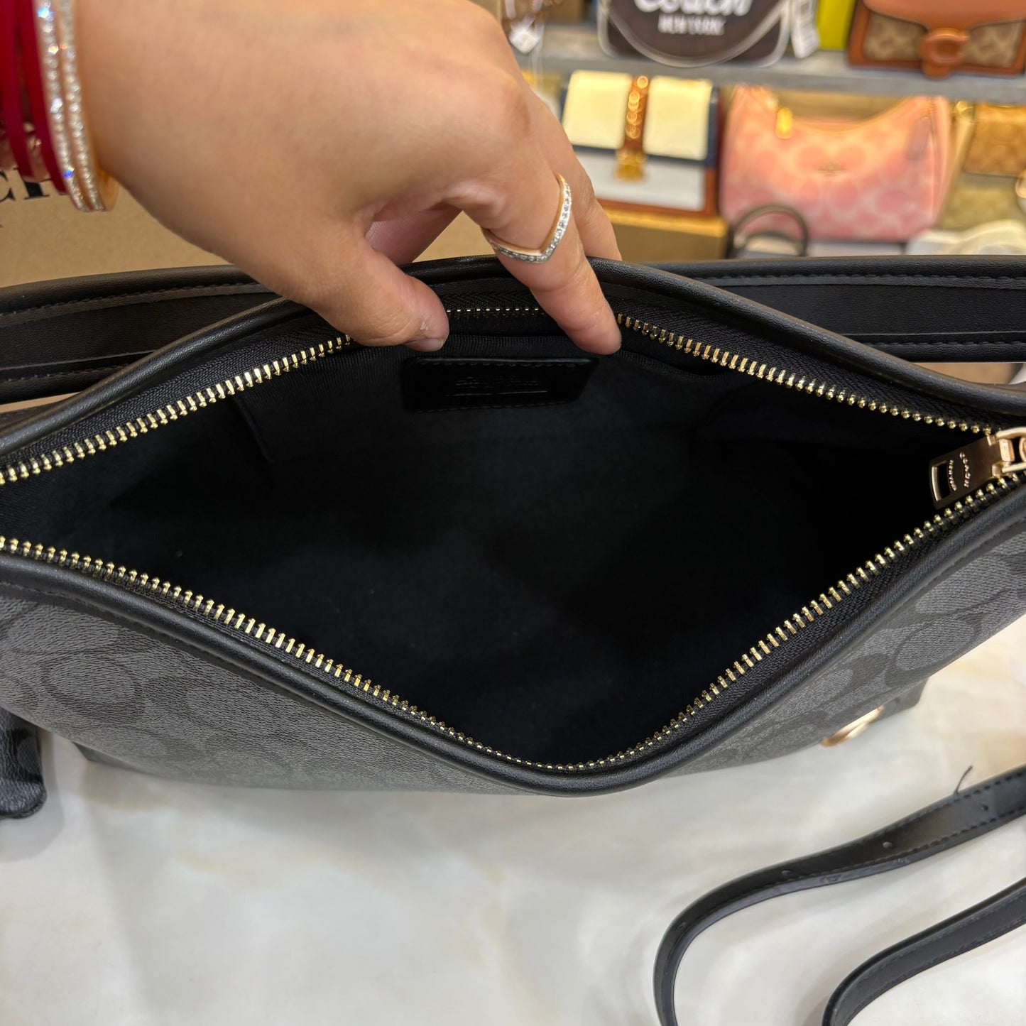 COCH Hobo - Black