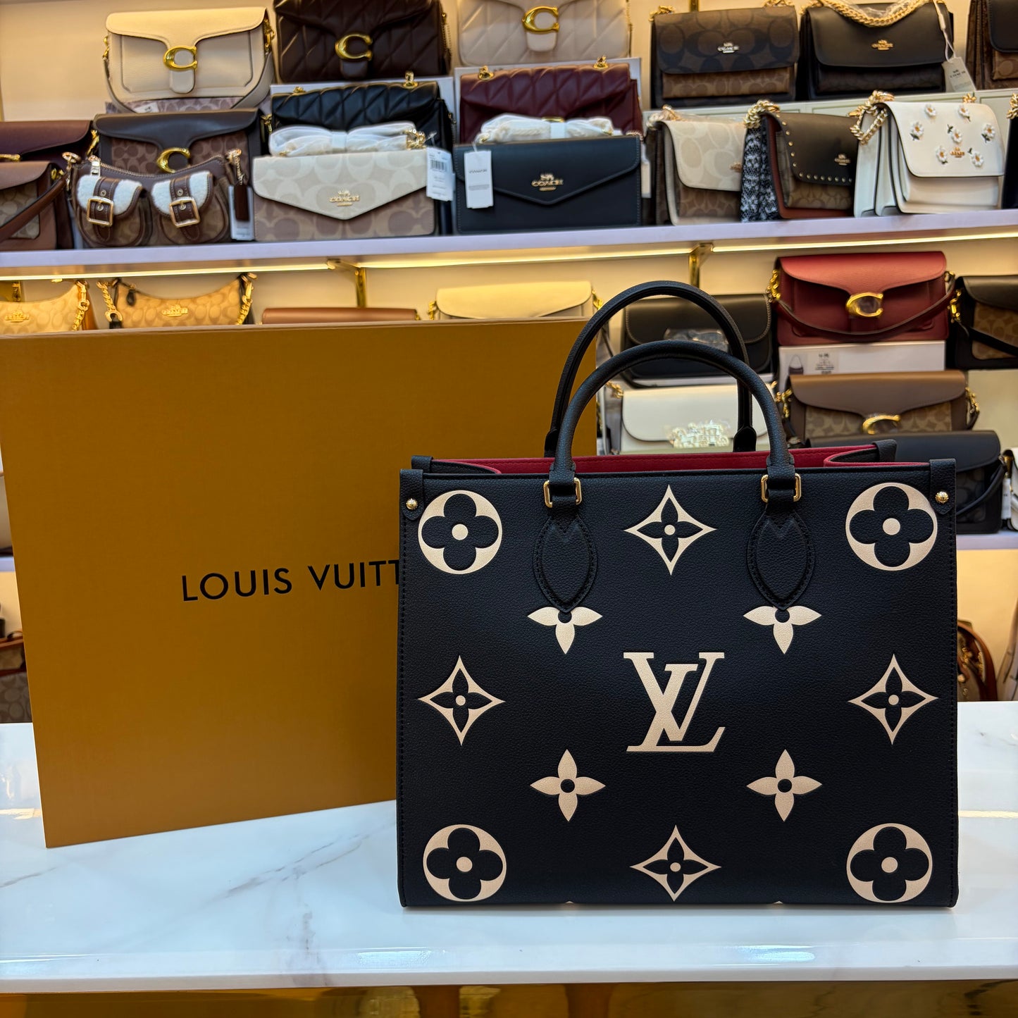 LVB 35 OTG Medium Tote Bag - Patent Black (Double Box Ultra Premium)