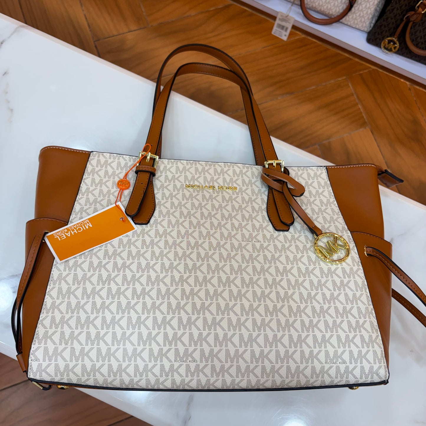 MK Gilly Large Drawstring Tote - Tan White