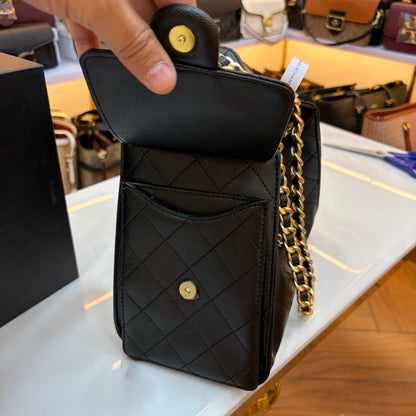 Chanel 25 Medium Handbag - Black