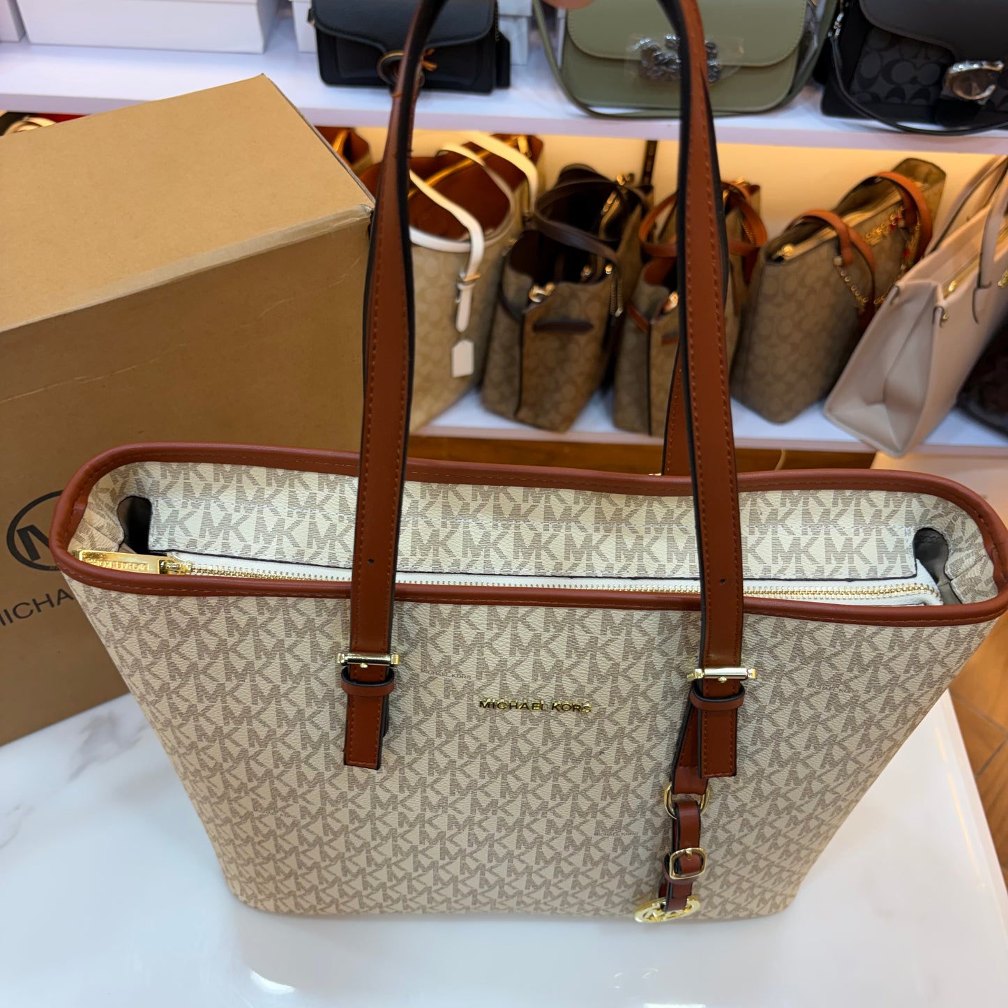 MK Quinn Full Size Top Zip Tote Bag - Tan White