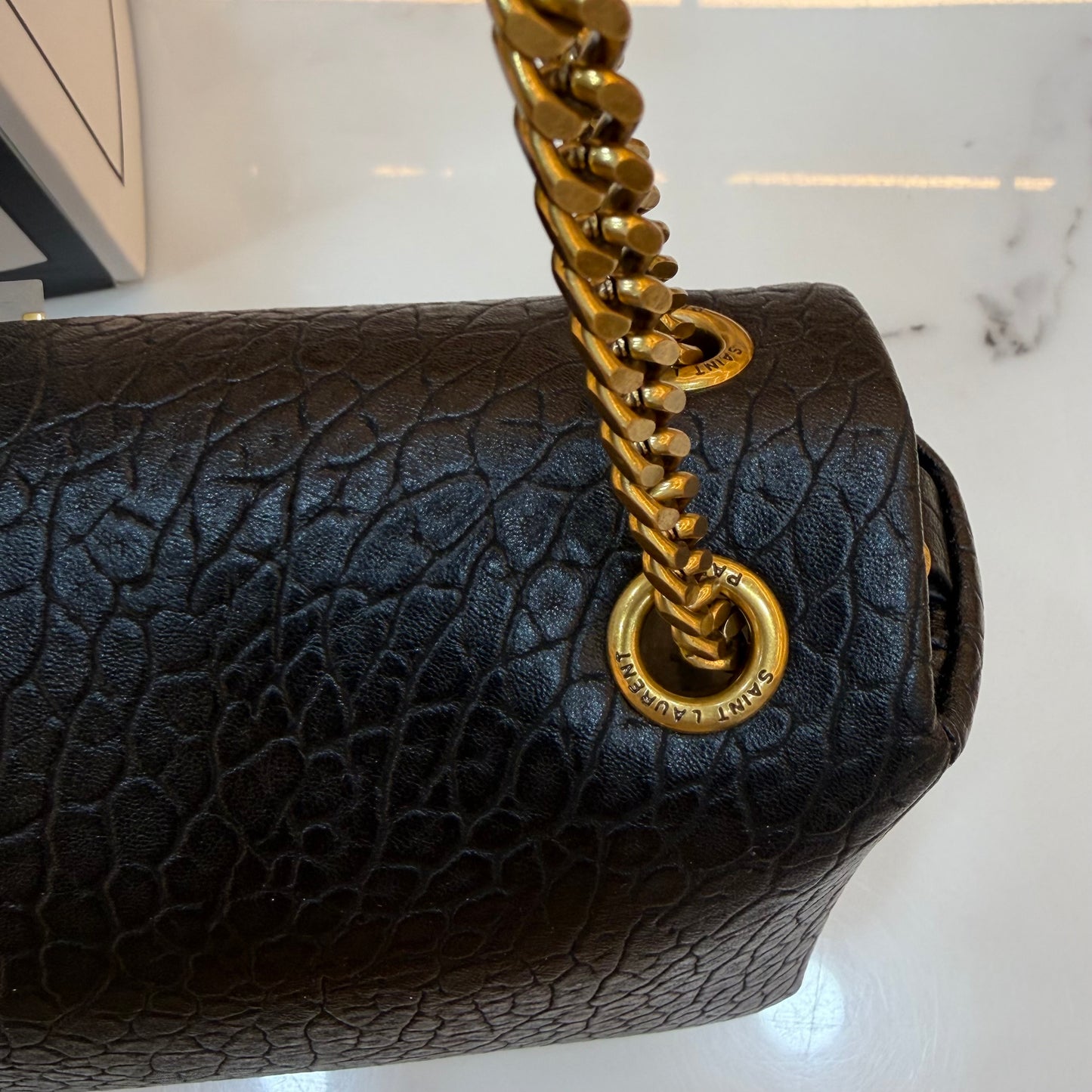 YSL CALYPSO MEDIUM IN GRAINED LEATHER - BLACK