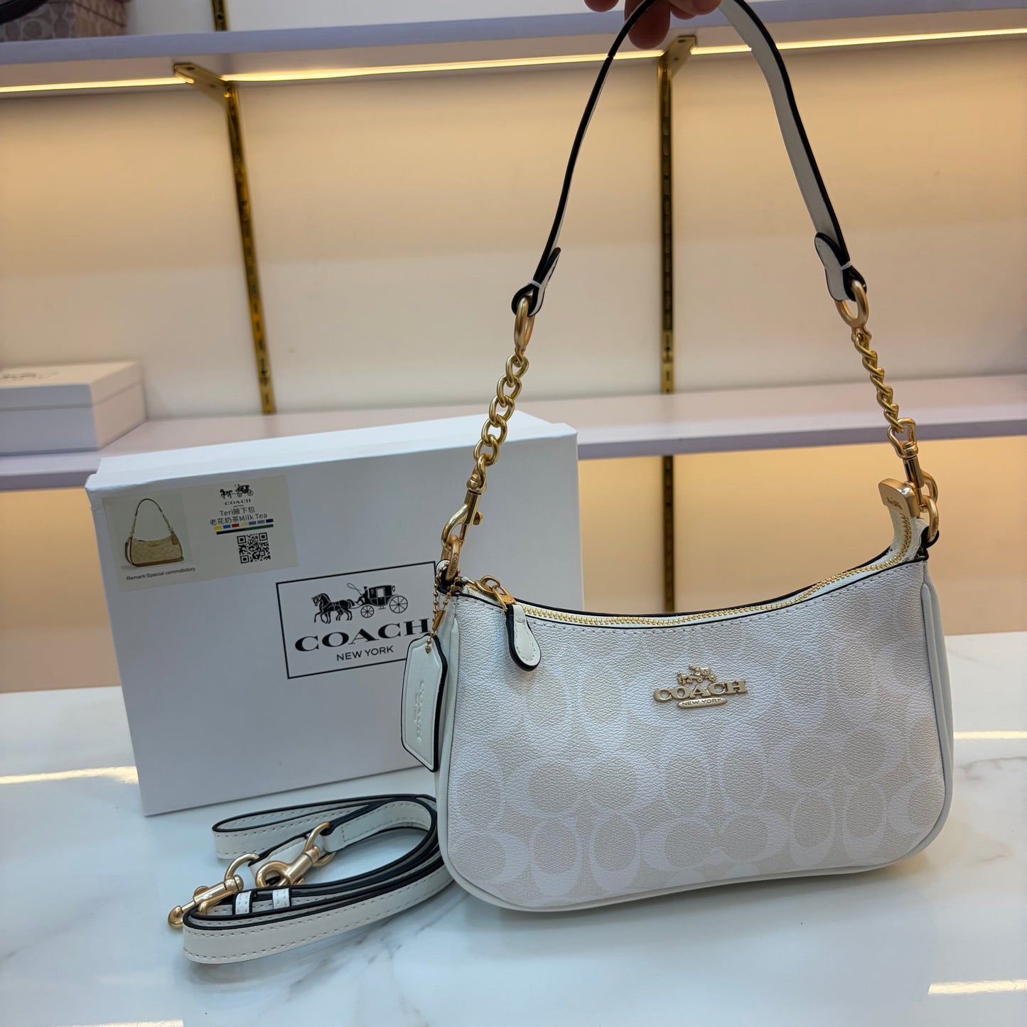 COCH TERI Sling/Shoulder Bag - White