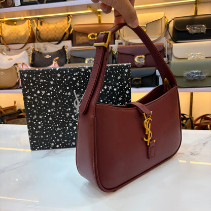 YSL LE 5 À 7 IN MATTE PATENT LEATHER Wine