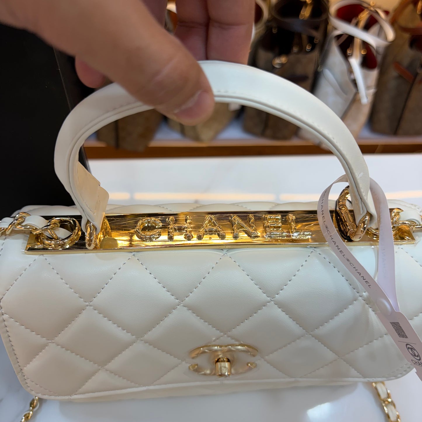 CHNL Flap Top Handle - White