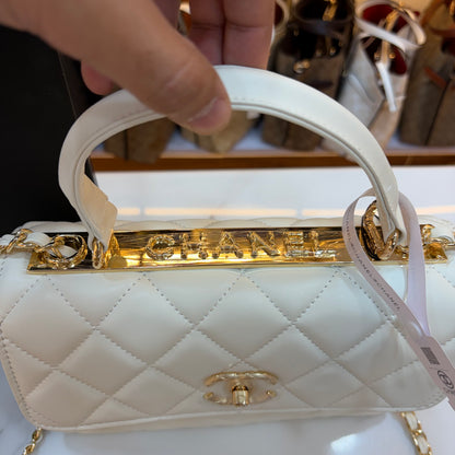CHNL Flap Top Handle - White