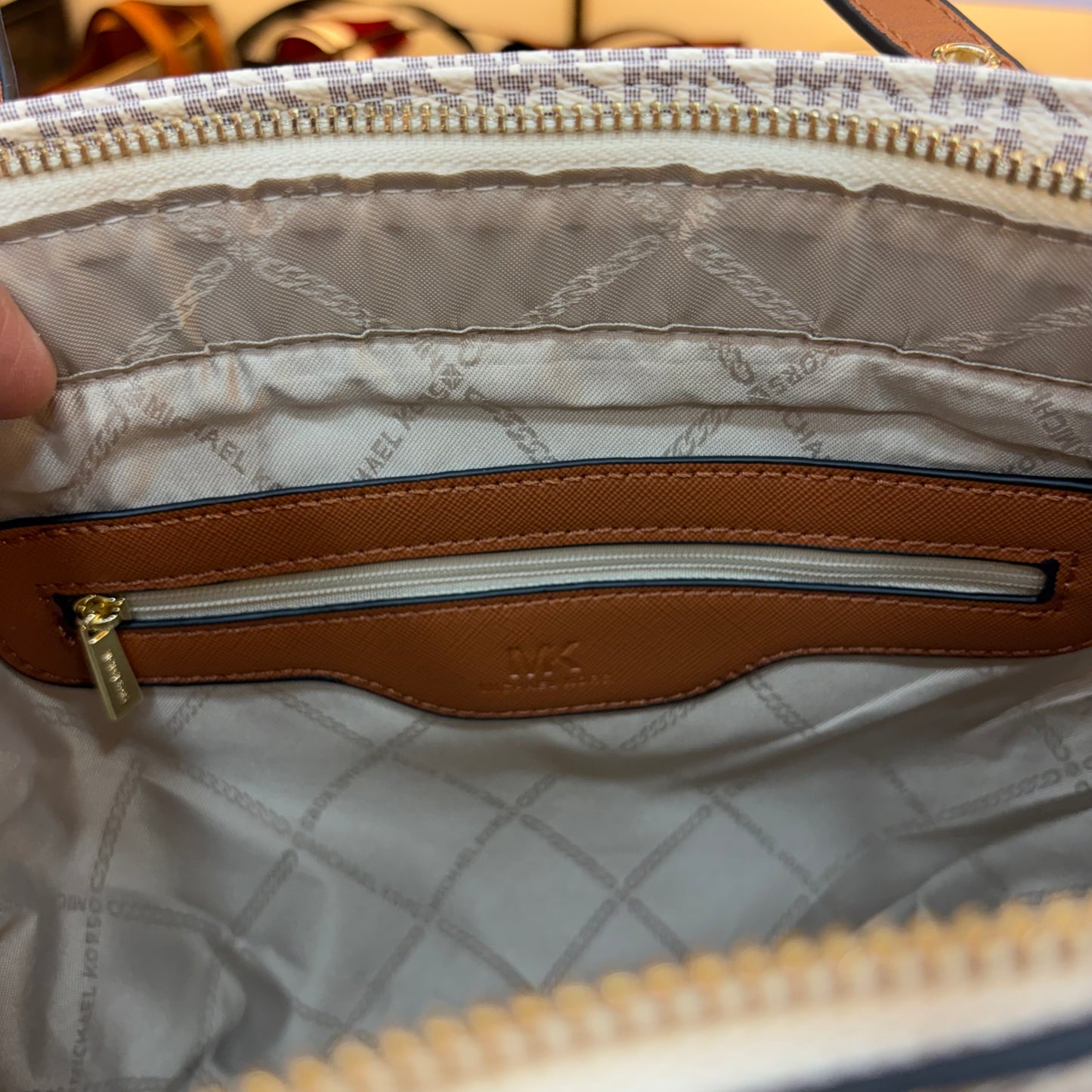 MK Voyager Tote - Creme