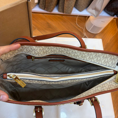 MK Quinn Full Size Top Zip Tote Bag - Tan White