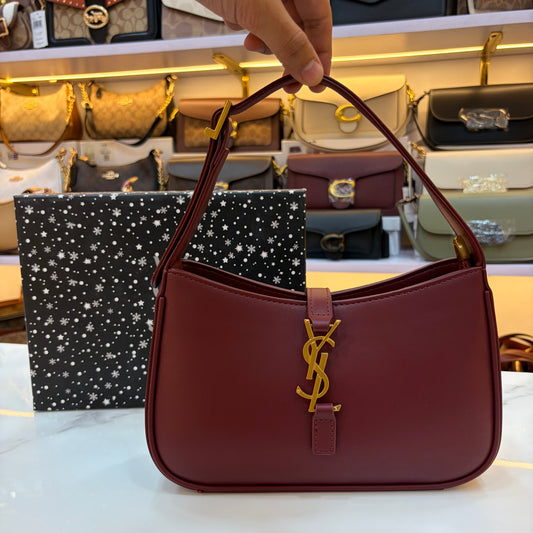 YSL LE 5 À 7 IN MATTE PATENT LEATHER Wine