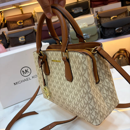 MK Sheila Medium Satchel - White