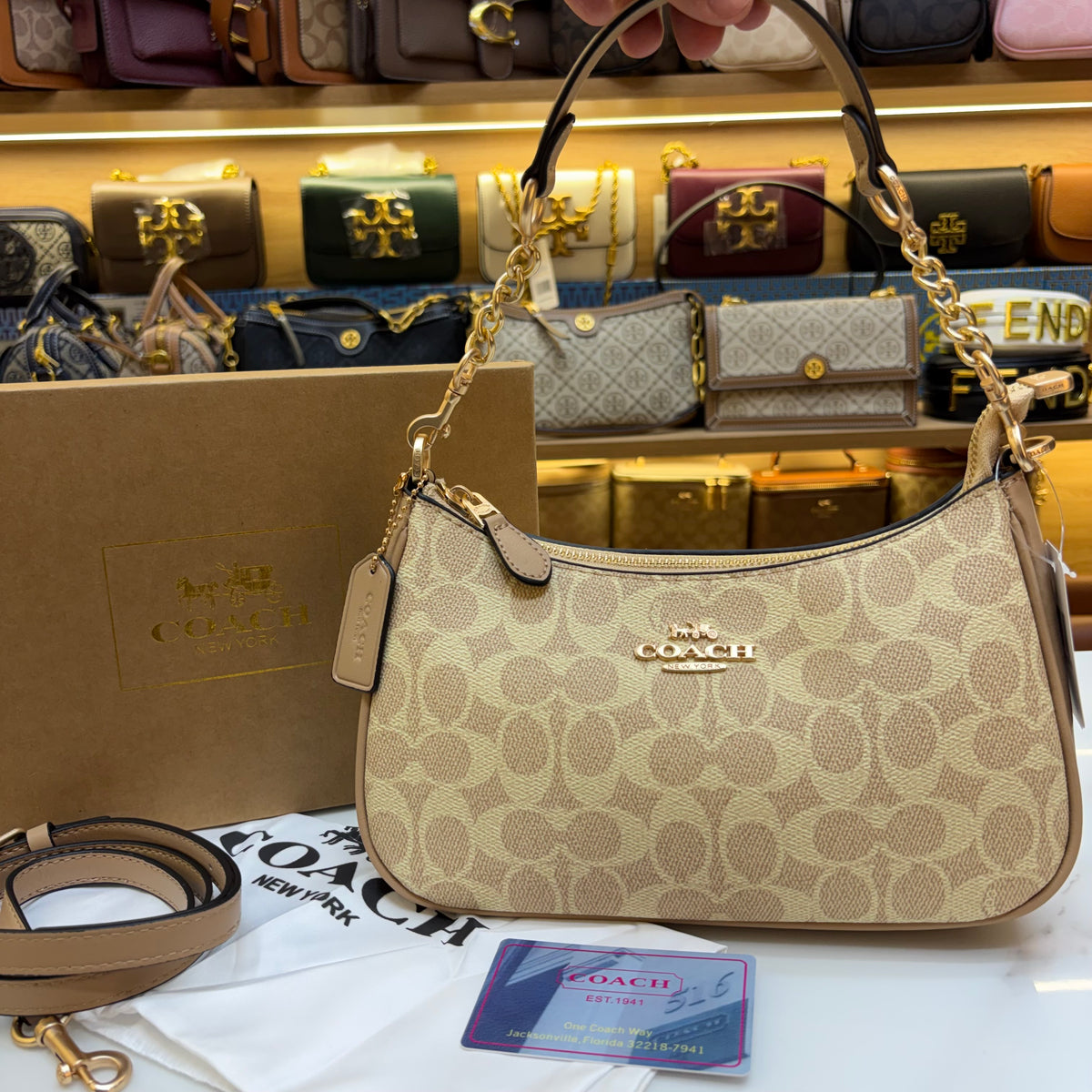 Coch Teri - Signature Beige Colour